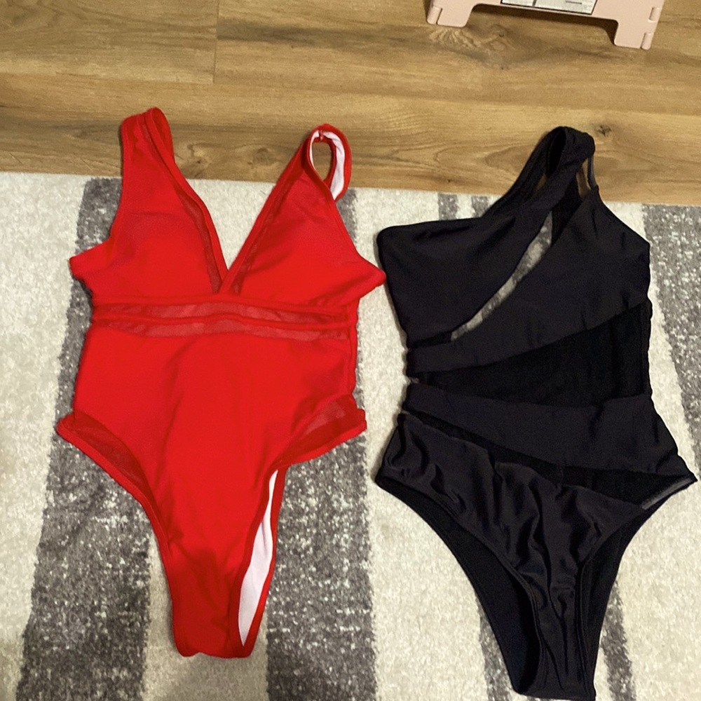 Cut out/mesh one piece bathing suits